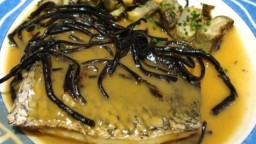 Recepta de cuina de Corball amb carxofes i salsa d’algues